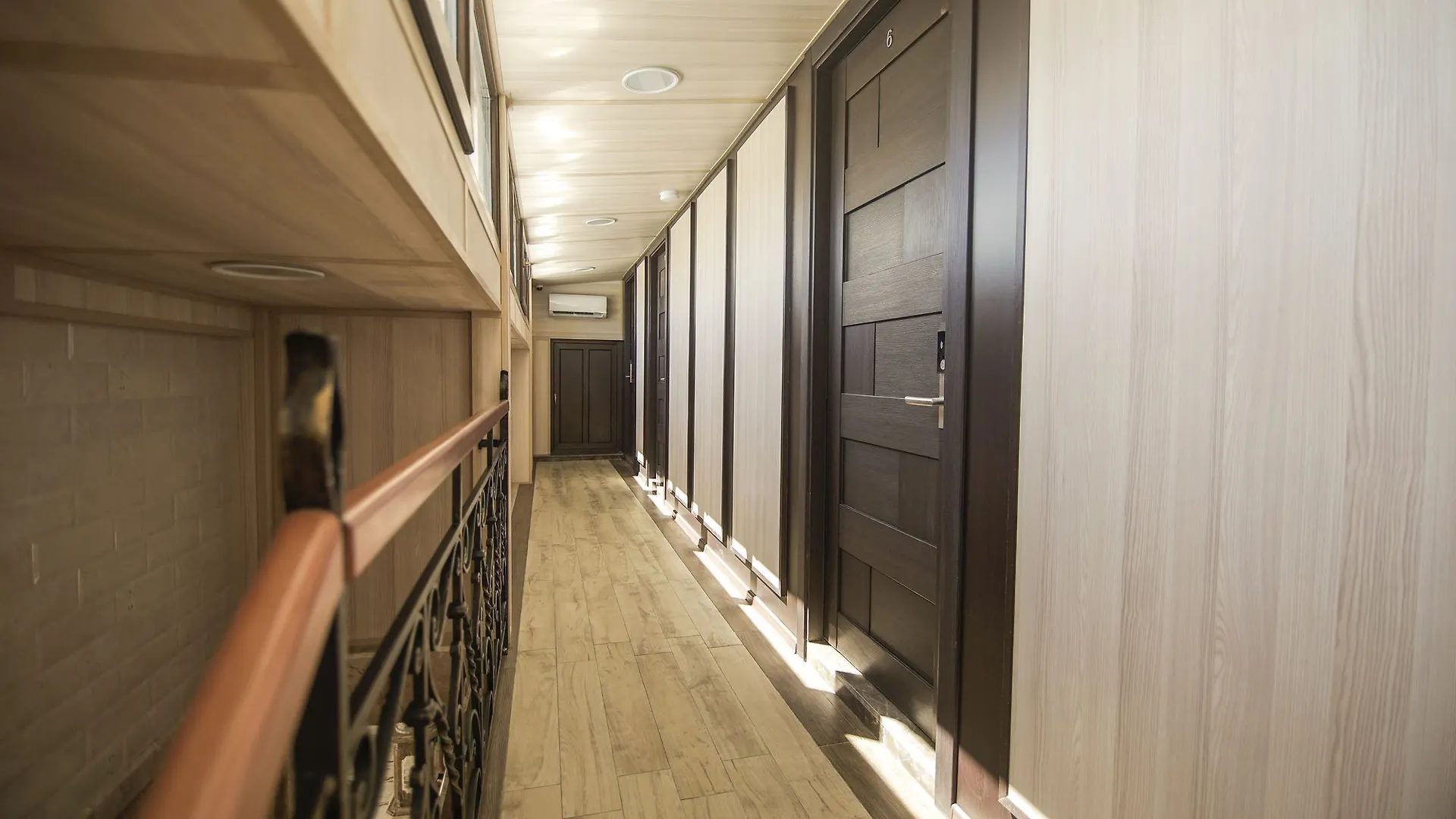 Hotel Juralis Tbilisi 2*,
